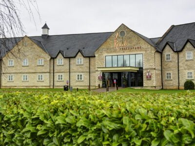 Best Western Plus Pastures Hotel