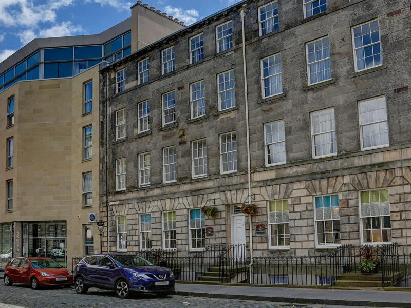 Ten Hill Place Hotel, WorldHotels Distinctive